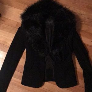RACHEL ZOE DETACHABLE FAUX FUR BLAZER.
